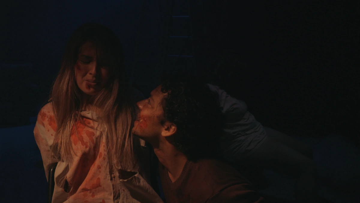 Escena de terror psicológico ante la cámara